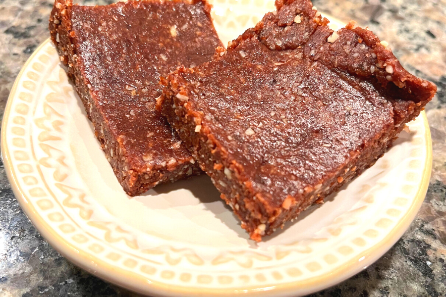 Healthy No Bake Date Bars A Quick And Easy Recipe Start With The Bed