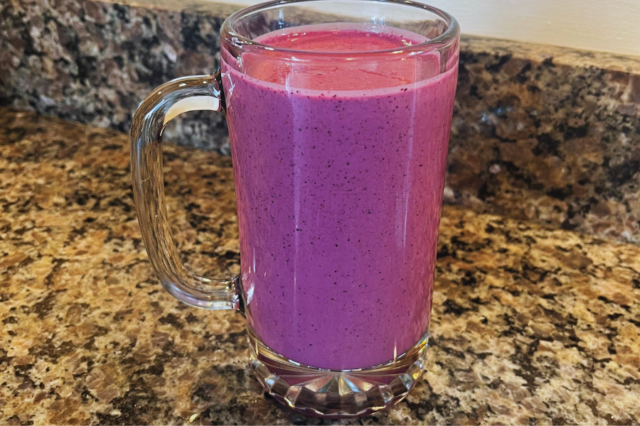 Easy High Protein Berry Smoothie • Start with the Bed